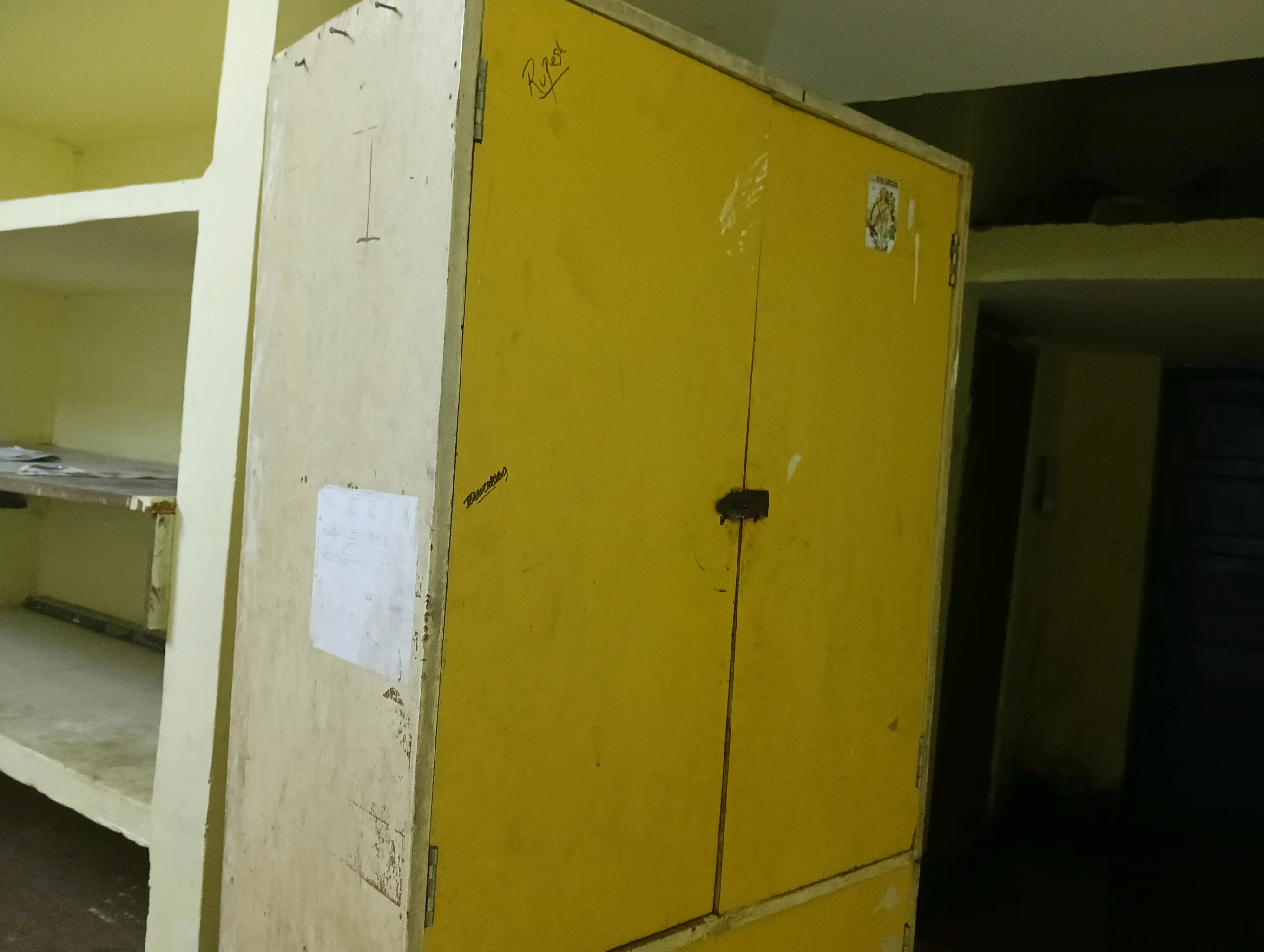 Budget-Friendly PG Bed Available in Lalpur, Ranchi in Ahirtoli, Ranchi - thumbnail 4