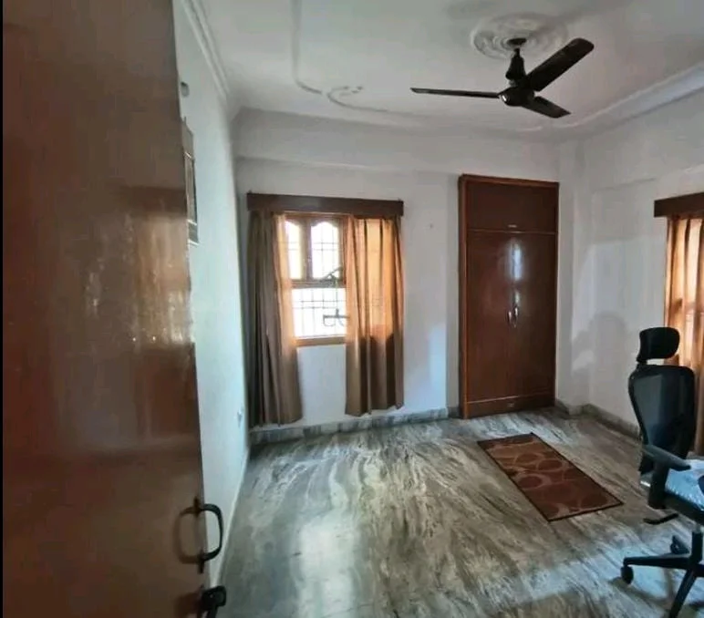 3BHK Flat for Rent in North Shastri Nagar - thumbnail 3
