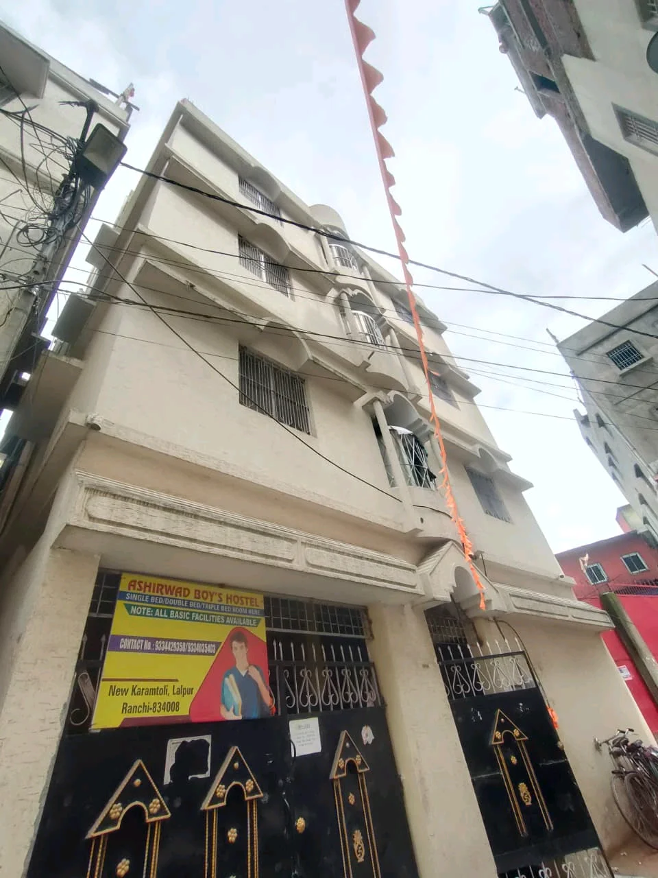 PG for Boys in Nagra Toli · Single Sharing