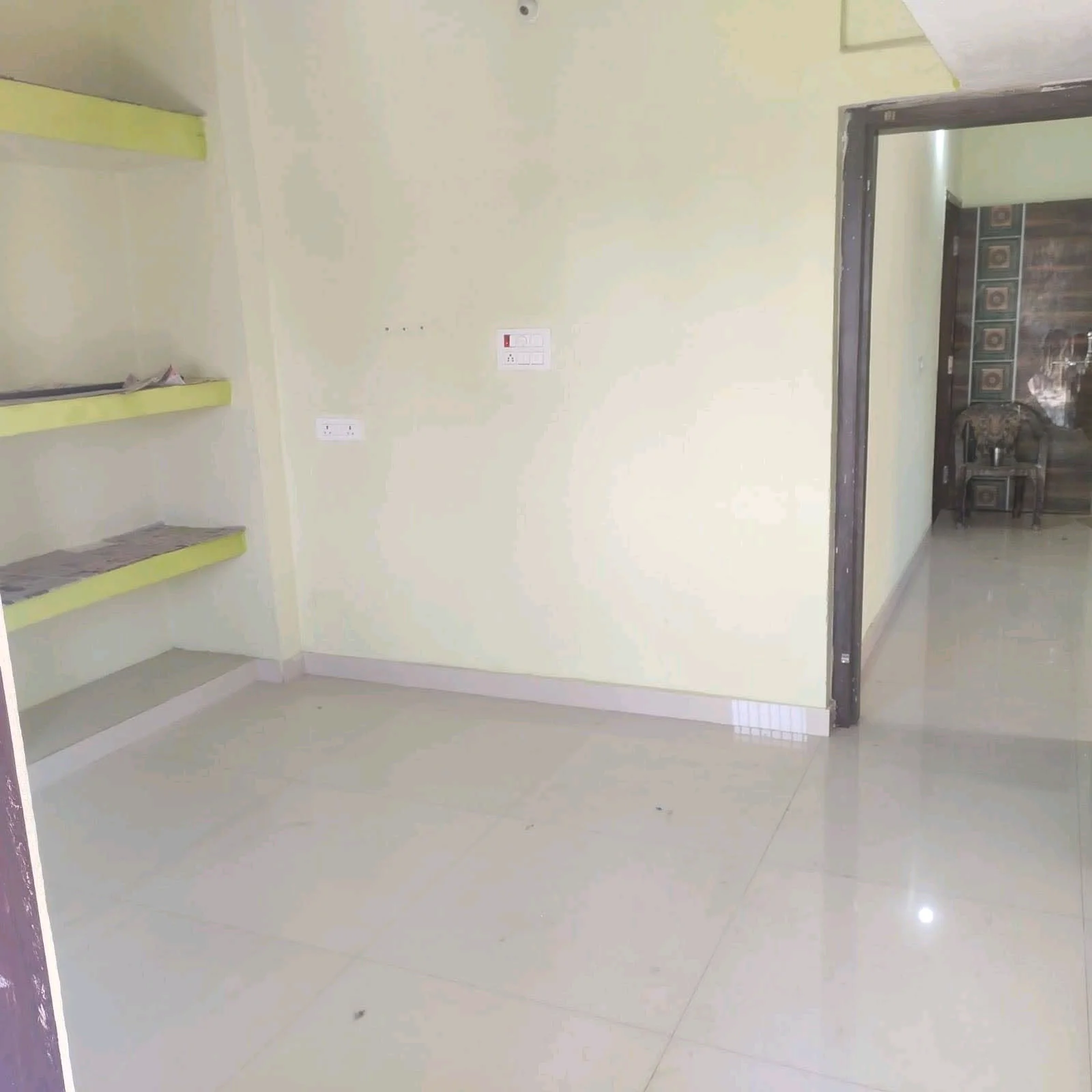 2BHK Flat for Rent in Hiramani Niwas, Road No 5B, Krishnapuri, Chutia - thumbnail 3