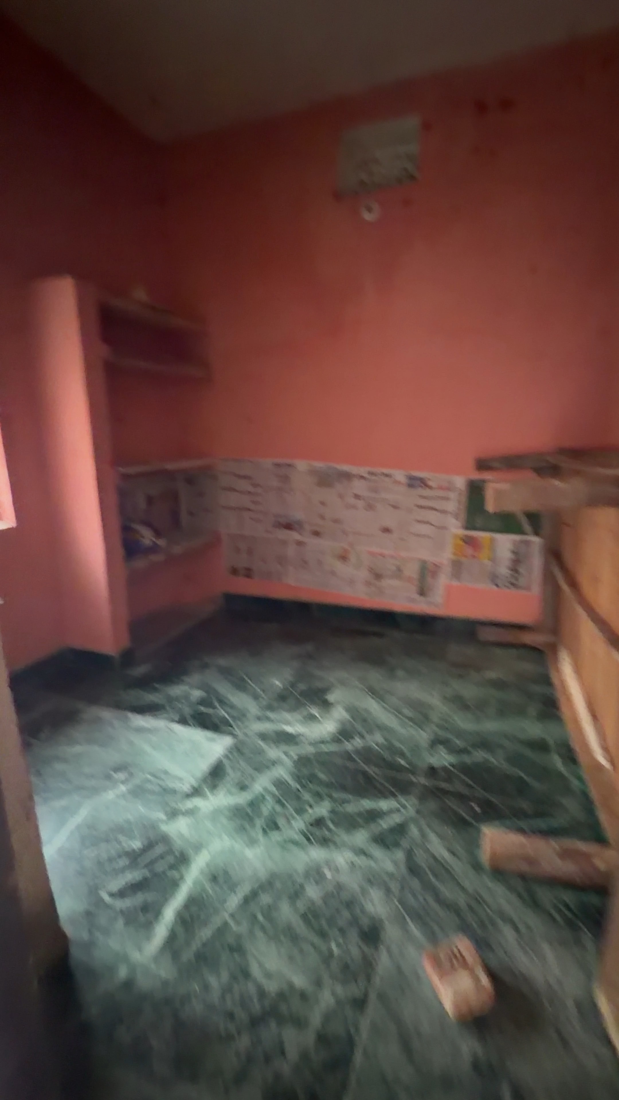 Semi furnished 1 RK Flat for Rent in Lalpur