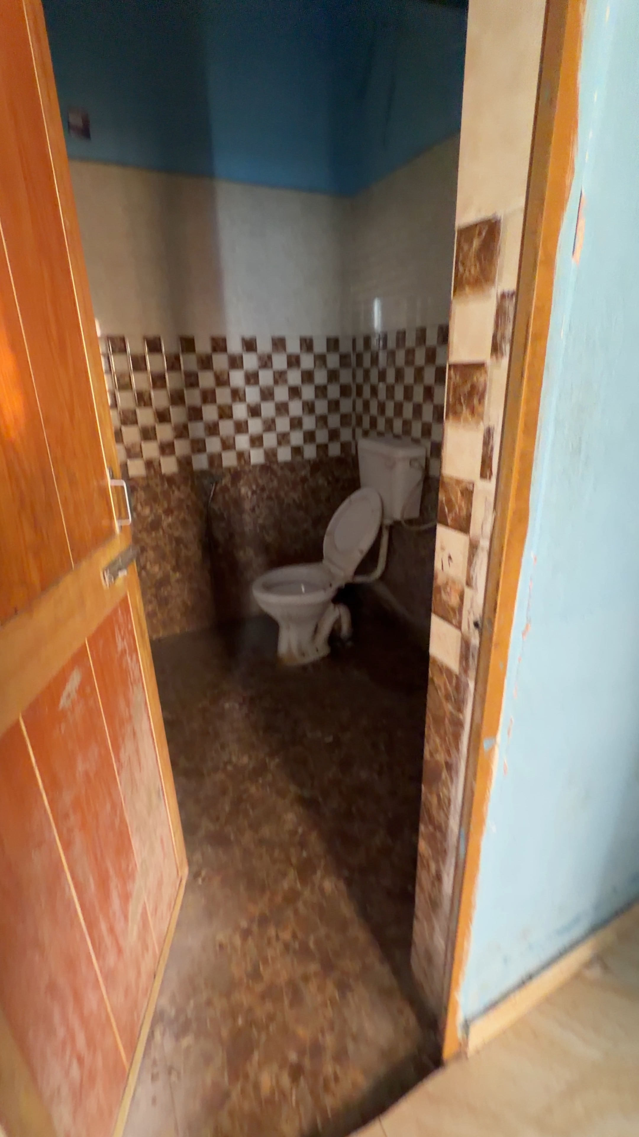 Semi furnished 2 BHK Flat for Rent in Kokar
