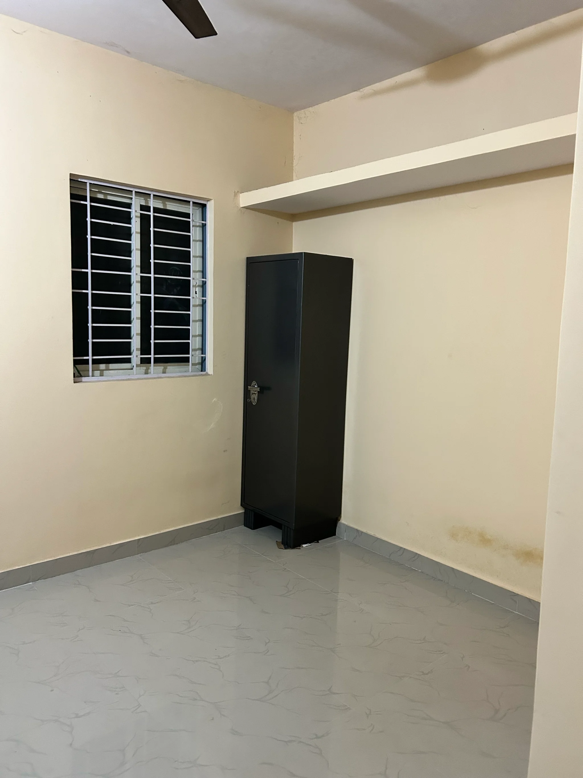 Semi furnished 1 RK Flat for Rent in Mahadevapura - thumbnail 2