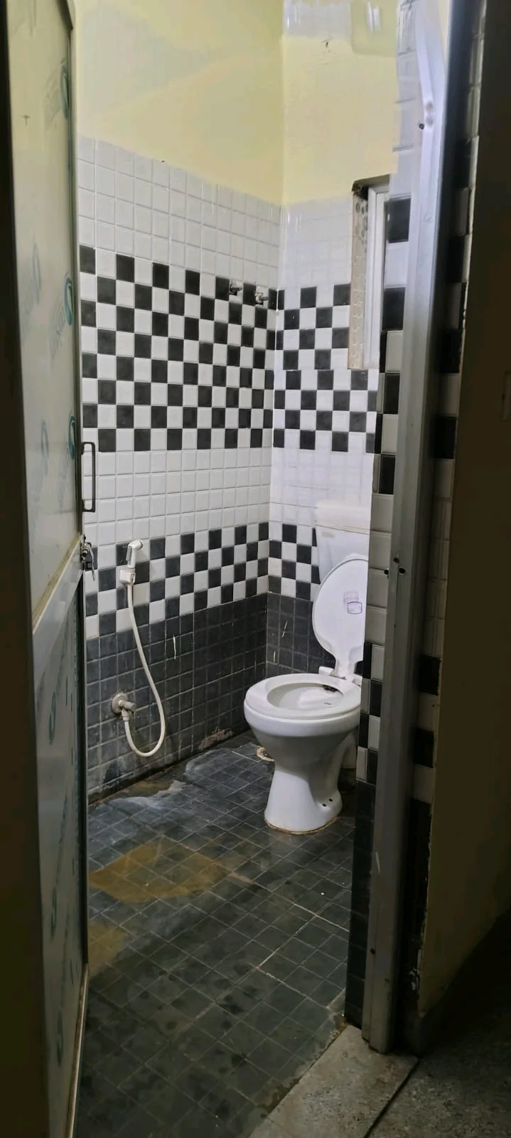 3 BHK House for Rent in Morabadi - thumbnail 5