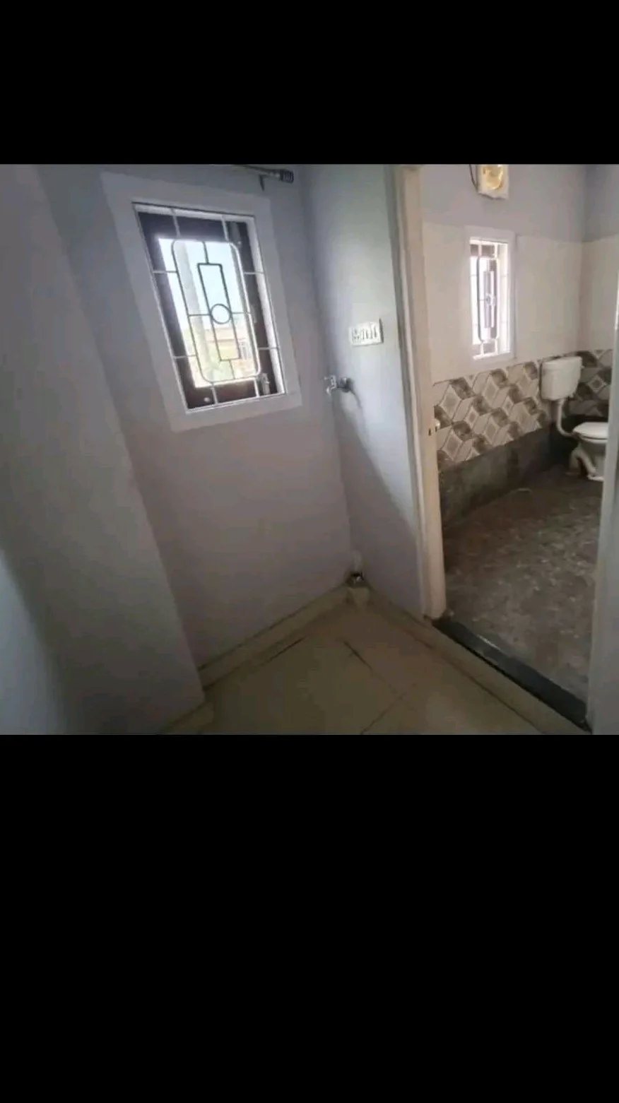 Semi furnished 1 BHK Flat for Rent in Chauraha